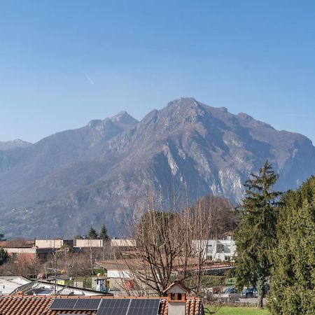 Spacious Apartment With Panoramic Views In Lecco Eksteriør billede