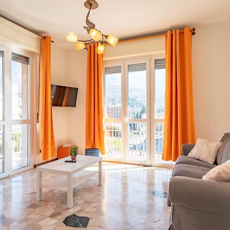 Spacious Apartment With Panoramic Views In Lecco Eksteriør billede