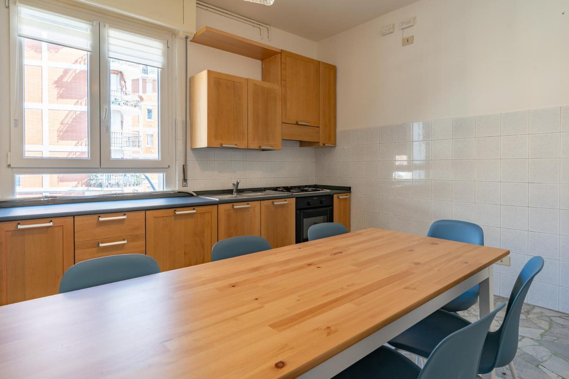 Spacious Apartment With Panoramic Views In Lecco Eksteriør billede